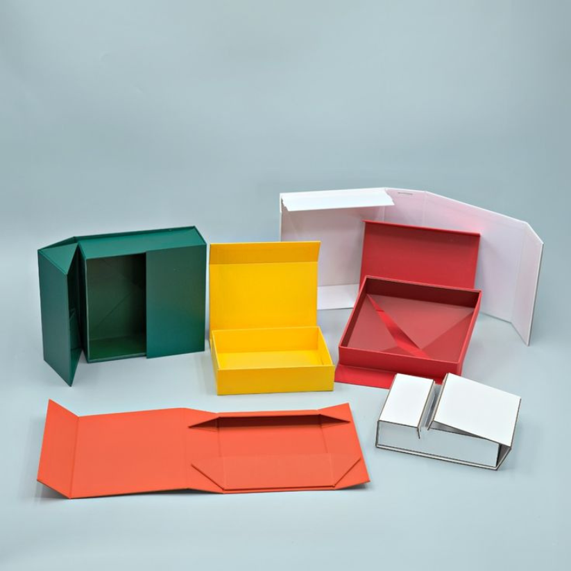 Collapsible Rigid Boxes
