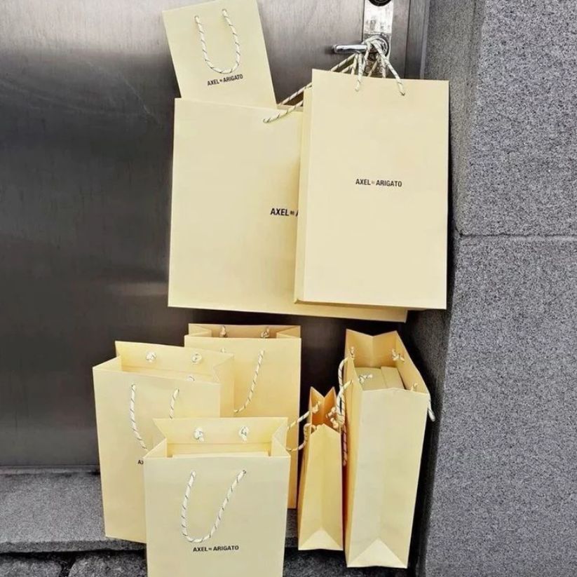 Get Printed And High Quality Gift Paper Bags From Packnox 