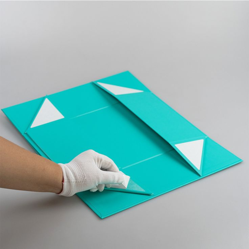 Collapsible Rigid Boxes