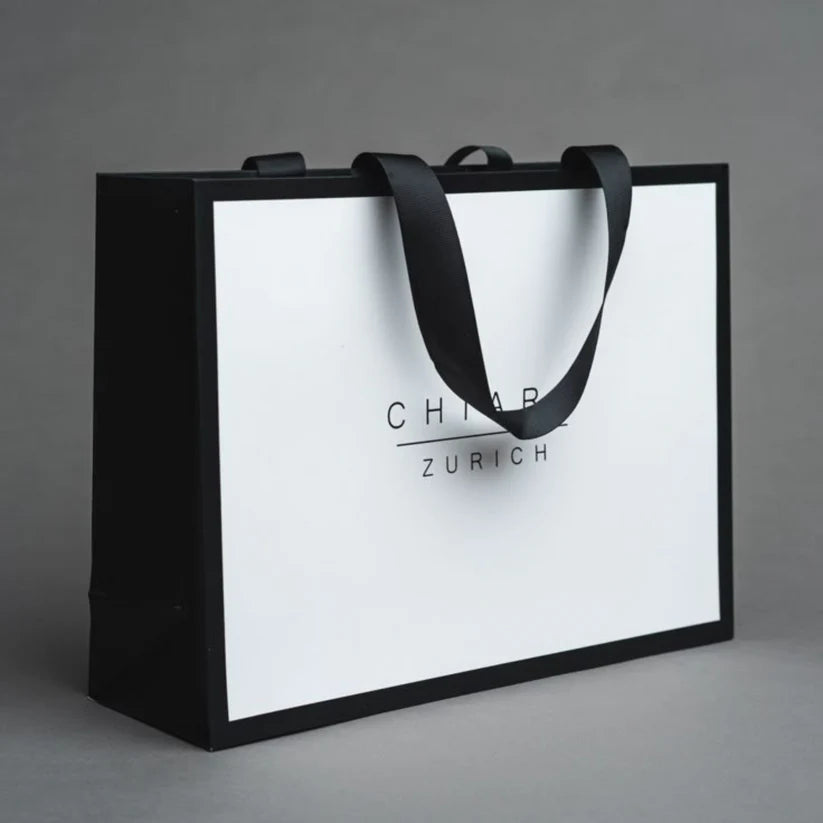 Cardboard Paper Bags For Retails and boutiques. 