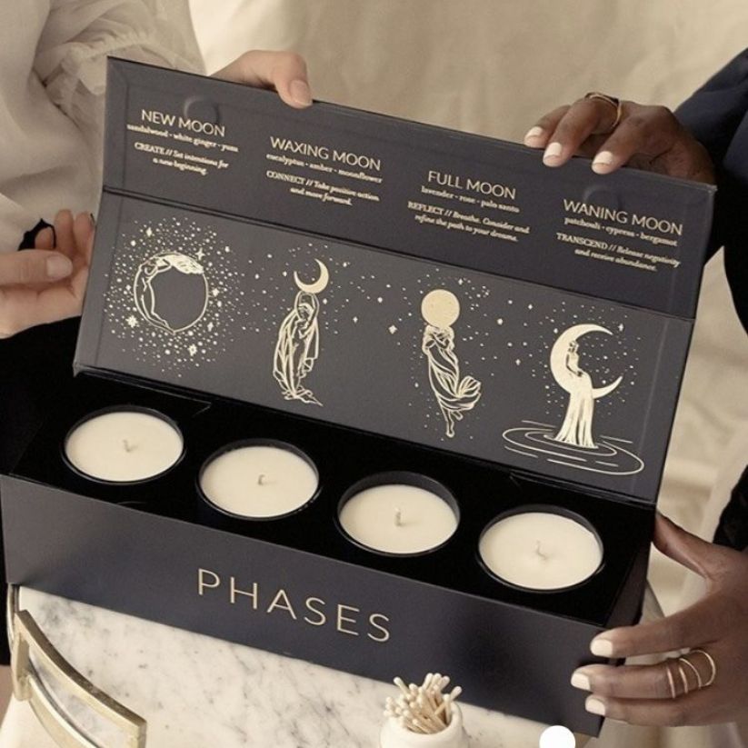 Custom printed gift candle box with logo and elegant finishing for retail packaging.